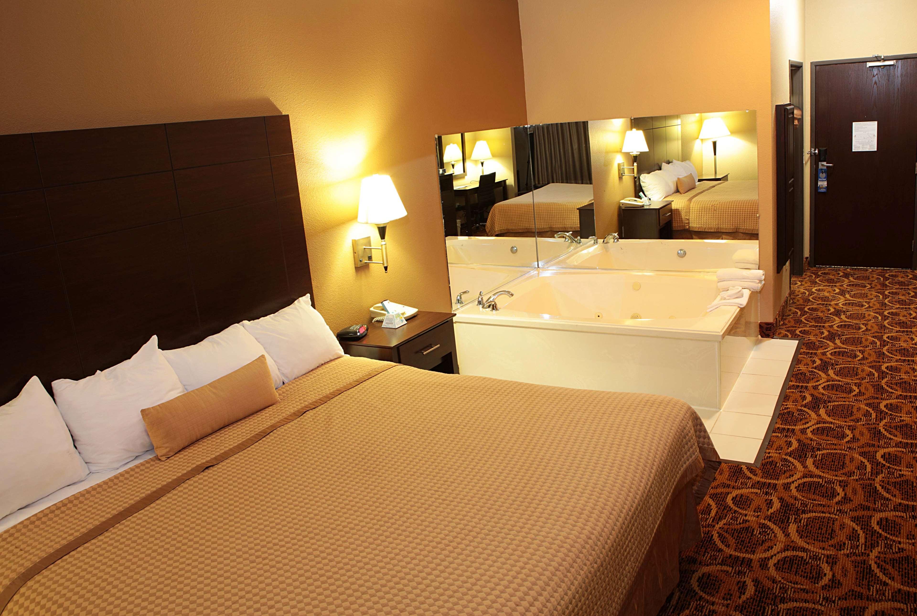 Best Western Northwest Inn Dallas Bagian luar foto